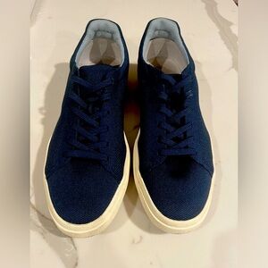 Rothy RS02 sneakers. Navy.